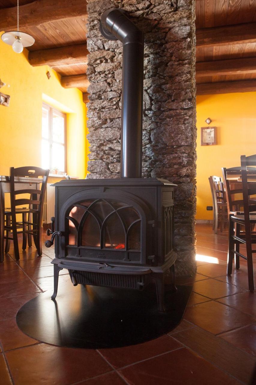 Agriturismo A Nostro Mizoun Ostana المظهر الخارجي الصورة